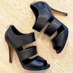 White House Black Market Cut Out Sandal Bootie High Heel Black Leather